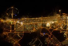 Ночной Дубай (ОАЭ) — снимок NASA Ночной Дубай (ОАЭ) - снимок NASA