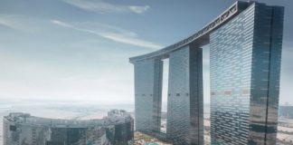 В ОАЭ будет построен свой Стоунхендж с элитными домами, островами, рекой и водопадом Gate Towers