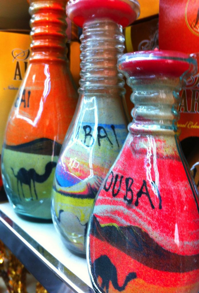 бутылочки с песком в Дубаи