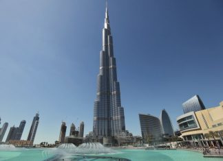 Видео: Высочайшему зданию мира Бурдж Халифа исполнилось семь лет