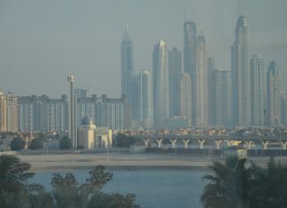 Часть 2: Размер имеет значение. Вид города Дубай