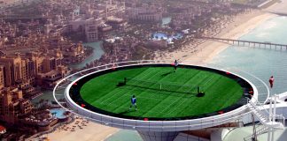 Как выглядит запредельная роскошь: золотые машины, дворцы и ужины шейхов