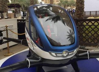 Видео: В Дубае представили летающий автомобиль