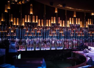 Шик, блеск и роскошь: Cavalli Club в Дубае Кавалли клуб в Дубае