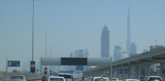 В ОАЭ внесли изменения в правила дорожного движения