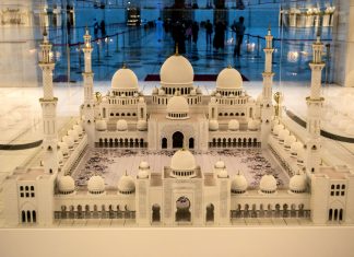 Белое «солнце» пустыни — мечеть шейха Заида в Абу-Даби