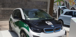 Автопарк полиции Дубая пополнил электрокар BMW i3