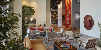 В Дубае открыли новый отель возле Всемирного торгового центра