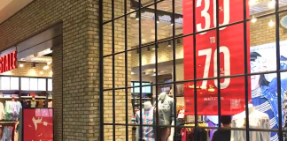 Видео: Как проходят грандиозные летние распродажи в Дубае