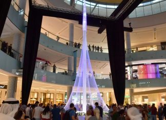 В торговом центре Дубая появилась копия будущего высочайшего здания в мире