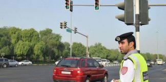 В столице ОАЭ оригинальным способом напомнили водителям о внимательности