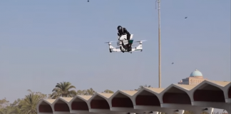 В Дубае провели успешные испытания летающего ховербайка