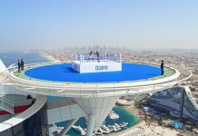 Видео: Знаменитый боксер провел тренировку на крыше Burj Al Arab