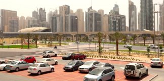 В ОАЭ парковка станет бесплатной во время праздников
