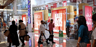 Видео: Как проходит Торговый фестиваль в Дубае