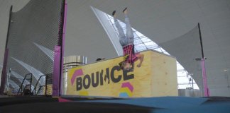 В аэропорту Дубая организовали активные развлечения для пассажиров