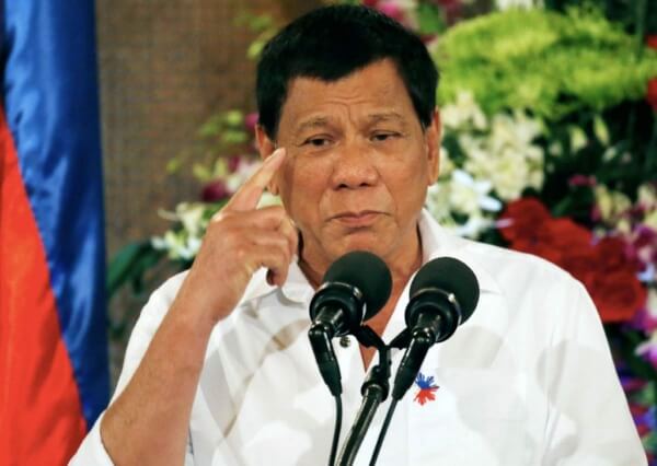 Президент Филиппин хочет запретить филиппинцам работать в арабских странах