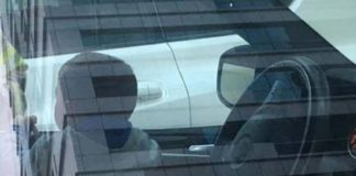 В Абу-Даби ребенка забыли в запертой машине