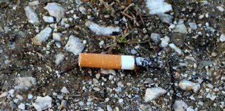 В Шардже арестован мужчина, пытавший 3-летнего ребенка