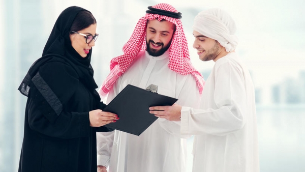 В ОАЭ предлагают отдавать предпочтение эмиратцам при приеме на работу